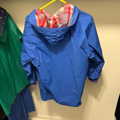 Ladies Coats and Jackets (FR-MK)