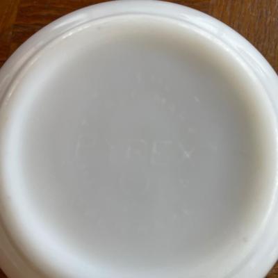 Early American Pyrex bowls