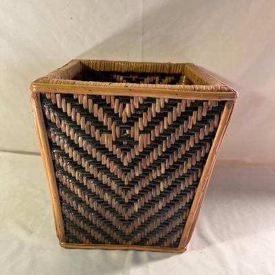Wicker Planter & Plant Stand (LR-MG)