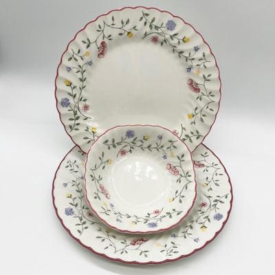 JOHNSON BROTHER ~ Summer Chintz ~ 3 Piece Service for 5