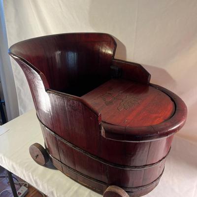 Vintage Wooden Chinese Child's Feeding Chair (LR-MG)