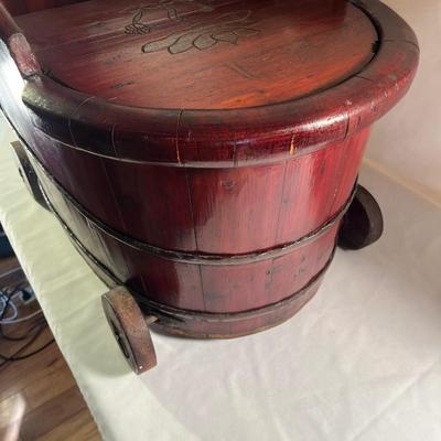 Vintage Wooden Chinese Child's Feeding Chair (LR-MG)