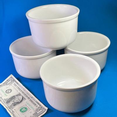 SET OF 4 WHITE CERAMIC DEEP JAPANESE SOUP/RICE BOWLS
