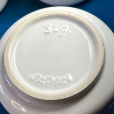 SET OF 4 WHITE CERAMIC DEEP JAPANESE SOUP/RICE BOWLS