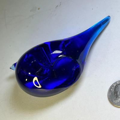 DEEP BLUE GLASS BIRD FIGURINE