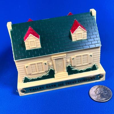 VINTAGE VALLEY BANK and TRUST PLASTIC HOUSE BANK WITH KEY AND METAL BOTTOM