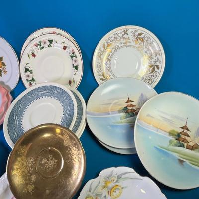 STACK OF CHINA AND GLASS SAUCERS GOOD FOR CRAFTS OR MOSAICS