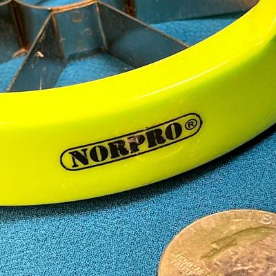 NORPRO BRIGHT GREEN APPLE WEDGER TOOL