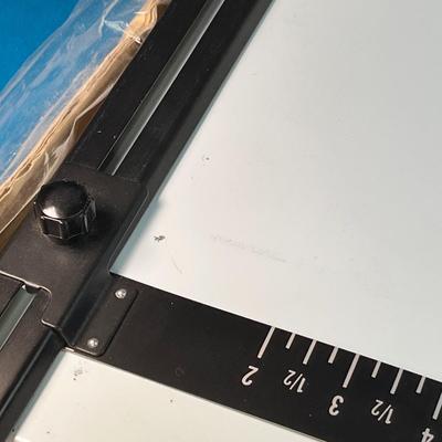 "EASEL MASK" METAL TABLETOP BASE WITH ADJUSTABLE RULERS, MADE IN JAPAN