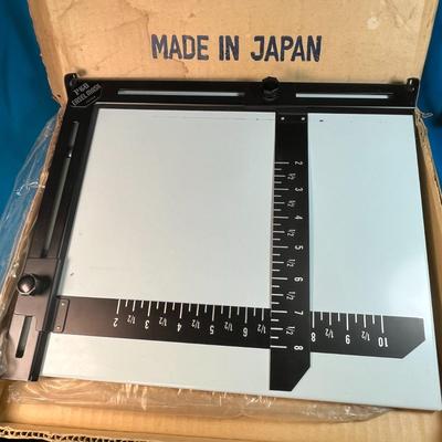 "EASEL MASK" METAL TABLETOP BASE WITH ADJUSTABLE RULERS, MADE IN JAPAN