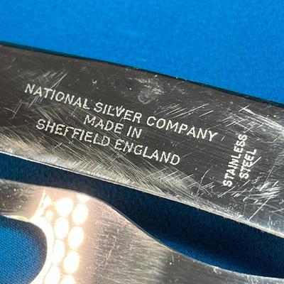CARVING SET WITH SILVER PLATE HANDLES, MADE IN SHEFFIELD ENGLAND, BASKETWEAVE PATTERN