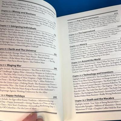"THE BOOK OF UNUSUAL KNOWLEDGE" FUN BOOK OF CRAZY, COOL, FUN FACTS AND STORIES
