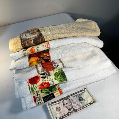 SET OF 6 COLORFULLY TRIMMED HAND TOWELS