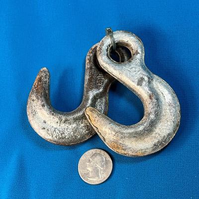 HEFTY STEEL HOOKS PAIR