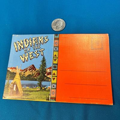 VINTAGE COLORFUL FOLD-OUT POSTCARD FOLIO "INDIANS OF THE WEST" 18 VIEWS, EXCELLENT CONDITION