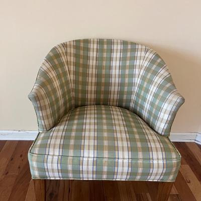 Rolling Barrel Style Upholstered Chair (LR-MG)