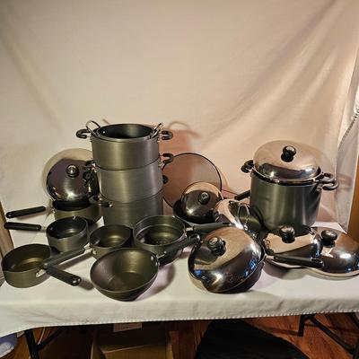 Stock and Sauce Pots by Circulon (K-KW)