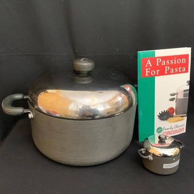 Stock and Sauce Pots by Circulon (K-KW)