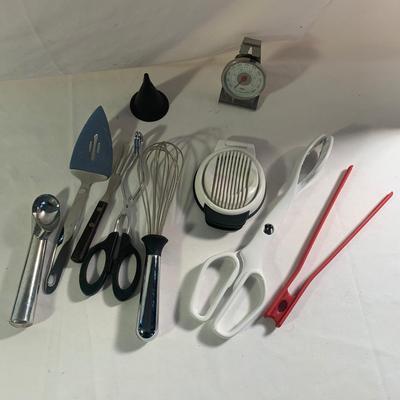 Large Selection of Kitchen Essentials (K-KW)