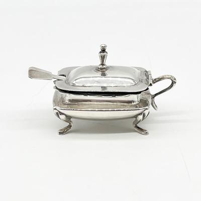 Sterling Silver (925) Footed Salt Dish ~ With 2 Sterling Silver Spoons