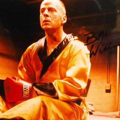 Pulp Fiction Bruce Willis signed movie photo. GFA Authenticated