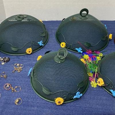 Picnic Plate Domes and Crocks
