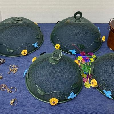 Picnic Plate Domes and Crocks