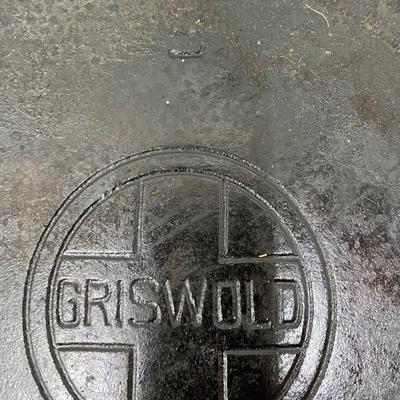 Griswold #5 Cast iron Skillet