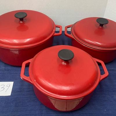 Cast Iron Dutch Ovens