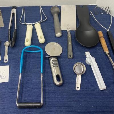 Utensil Lot