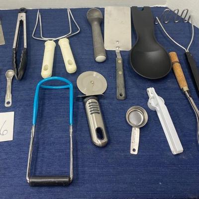 Utensil Lot