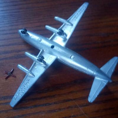 LOT 120 SMALL METAL TOY AIRPLANE