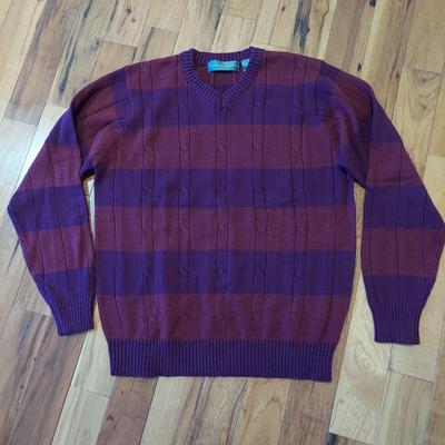 Size Large Eddie Bauer Coats, Oscar de la Renta Sweaters and more (PB-BBL)