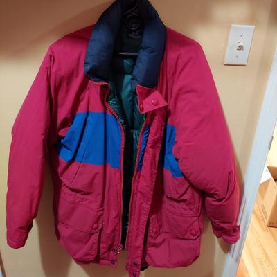 Size Large Eddie Bauer Coats, Oscar de la Renta Sweaters and more (PB-BBL)