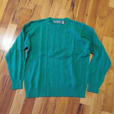 Size Large Eddie Bauer Coats, Oscar de la Renta Sweaters and more (PB-BBL)