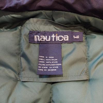 Size Large Eddie Bauer Coats, Oscar de la Renta Sweaters and more (PB-BBL)