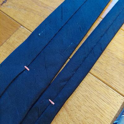 Silk Ties by Calvin Klein, Brooks Brothers, Izod and more (PB-BBL)