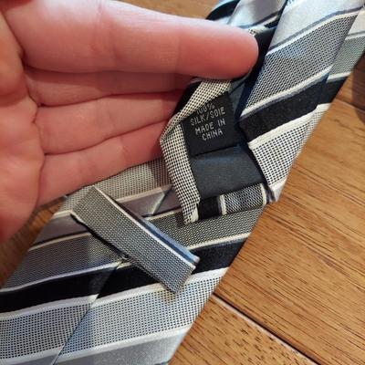 Silk Ties by Calvin Klein, Brooks Brothers, Izod and more (PB-BBL)