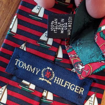 Silk Ties by Calvin Klein, Brooks Brothers, Izod and more (PB-BBL)