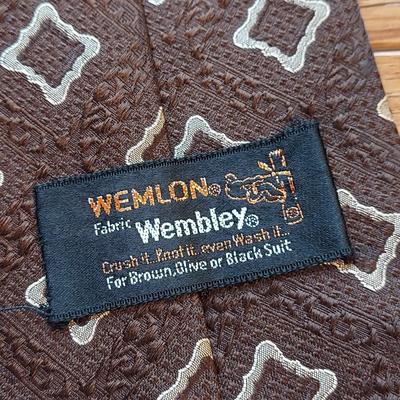 Silk Ties by Calvin Klein, Brooks Brothers, Izod and more (PB-BBL)