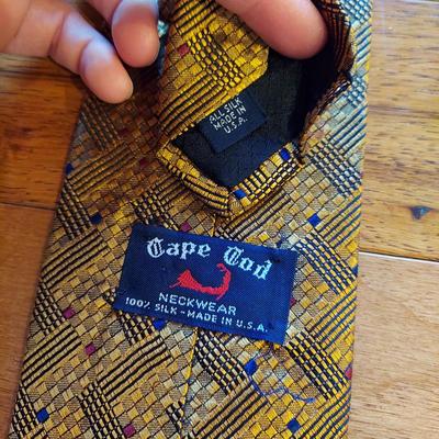 Silk Ties by Calvin Klein, Brooks Brothers, Izod and more (PB-BBL)