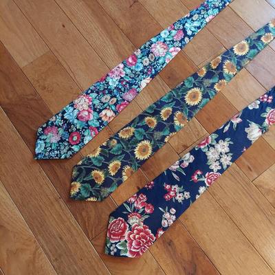 Silk Ties by Calvin Klein, Brooks Brothers, Izod and more (PB-BBL)