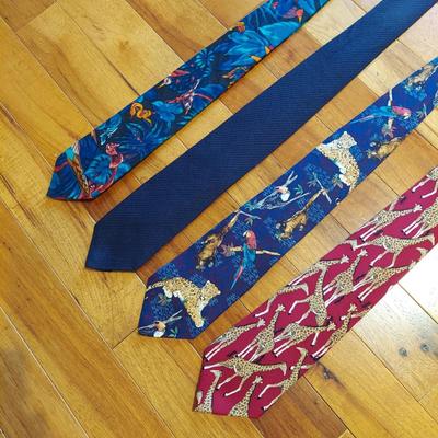 Silk Ties by Calvin Klein, Brooks Brothers, Izod and more (PB-BBL)
