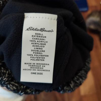 Wool and Cashmere Scarves and More Winter Accessories incl Jos A Banks (PB-BBL)