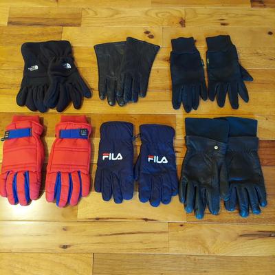 Wool and Cashmere Scarves and More Winter Accessories incl Jos A Banks (PB-BBL)