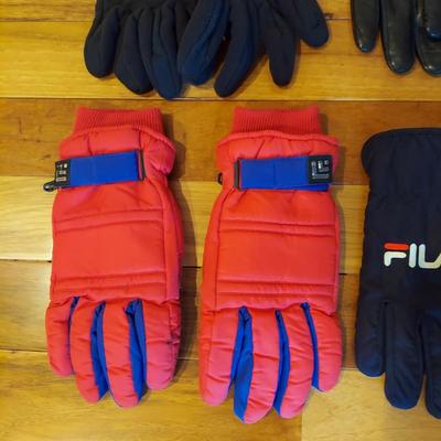 Wool and Cashmere Scarves and More Winter Accessories incl Jos A Banks (PB-BBL)