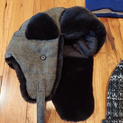 Wool and Cashmere Scarves and More Winter Accessories incl Jos A Banks (PB-BBL)