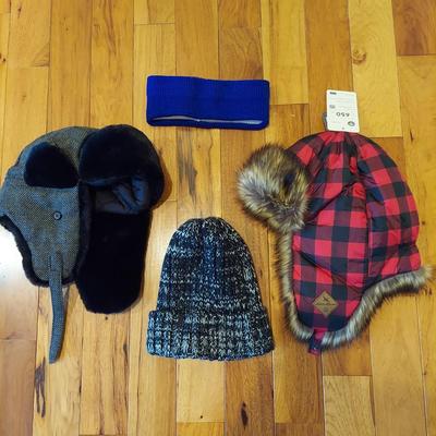 Wool and Cashmere Scarves and More Winter Accessories incl Jos A Banks (PB-BBL)