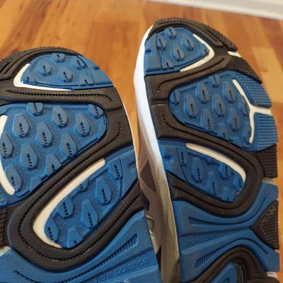 New Balance Mens 1540 Running Shoe Size 10.5 (PB-BBL)