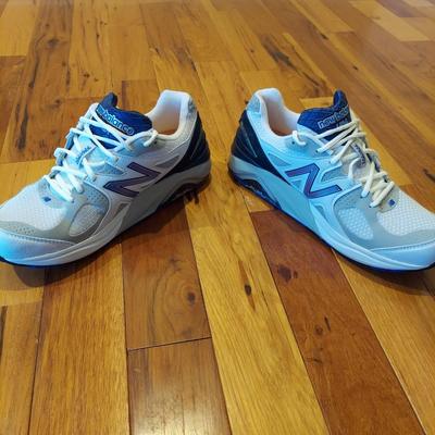 New Balance Mens 1540 Running Shoe Size 10.5 (PB-BBL)